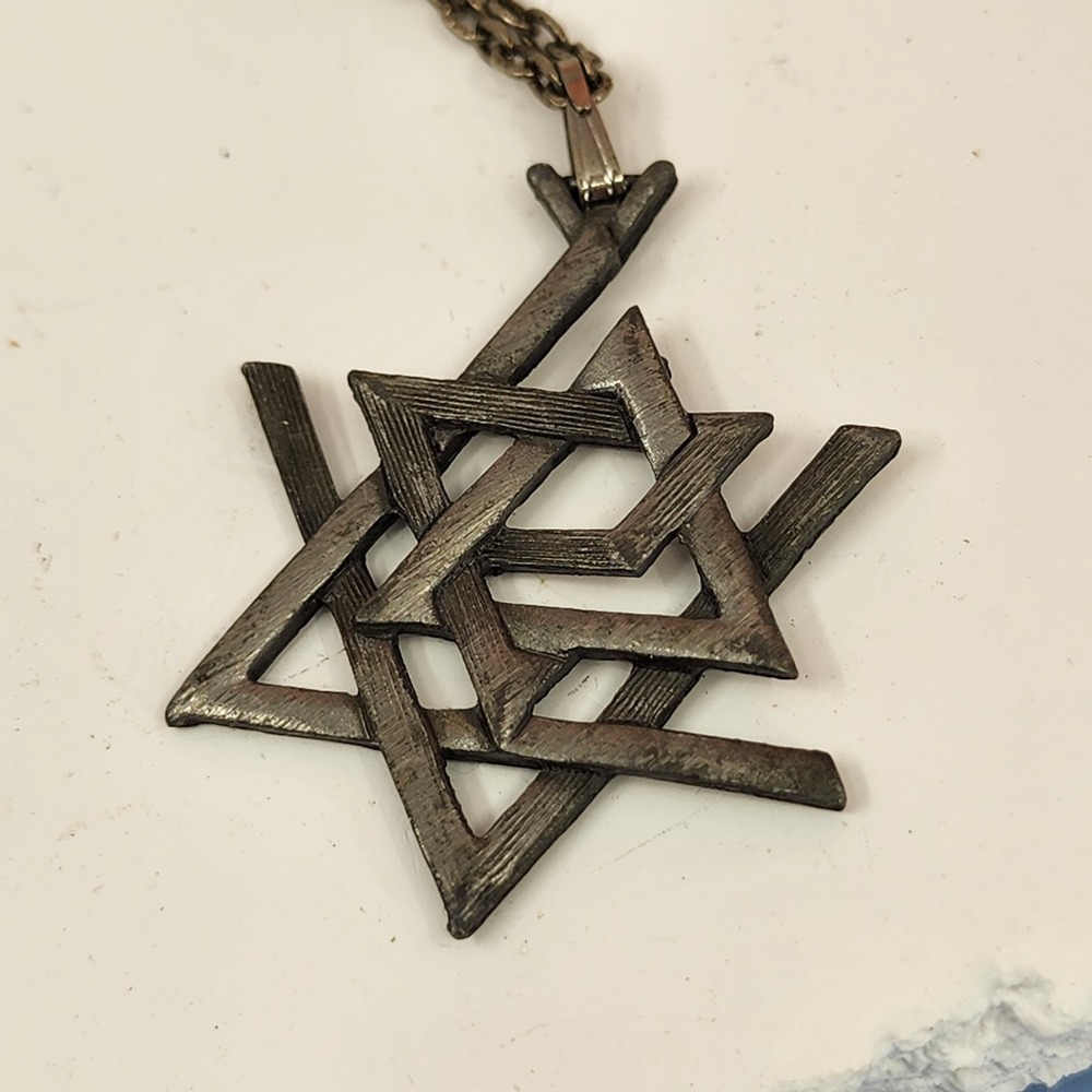 Antique Silver Tone Geometric Triangle Pendant Necklace Modernist Gothic Vintage